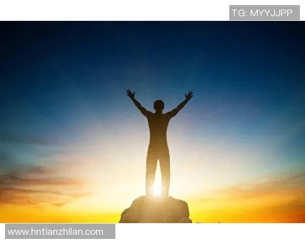 以足球之梦为灯照亮前行之路燃尽热血书写不屈人生 以足球之梦为灯照亮前行之路燃尽热血书写不屈人生