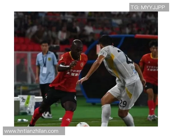 足球场恶犯频现 这些球星因暴力行为被罚下引发争议 足球场恶犯频现 这些球星因暴力行为被罚下引发争议